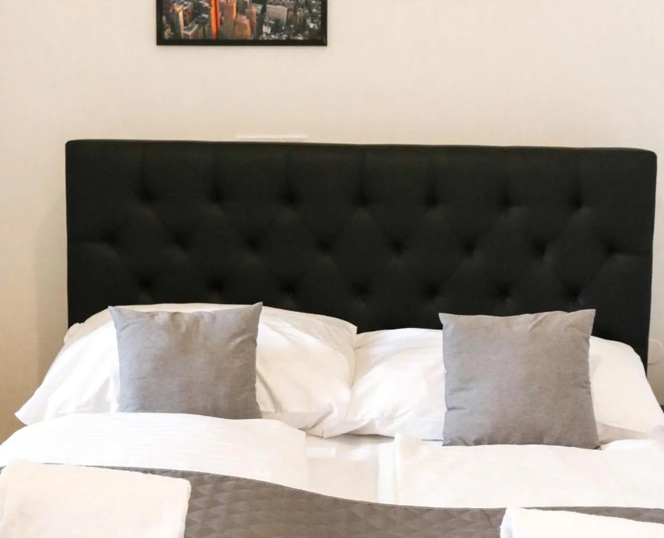 Rose Suites And Rooms Prague