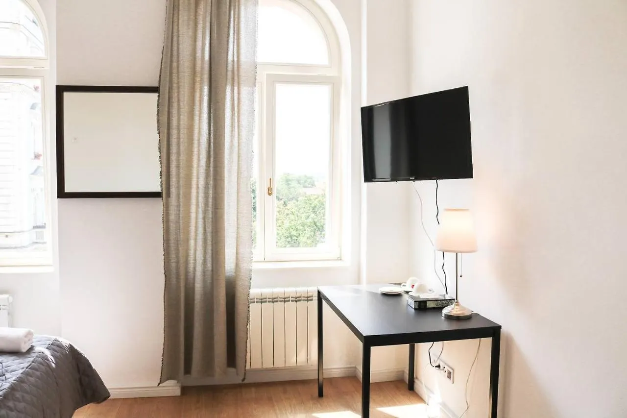 Rose Suites And Rooms Прага Апарт-отель